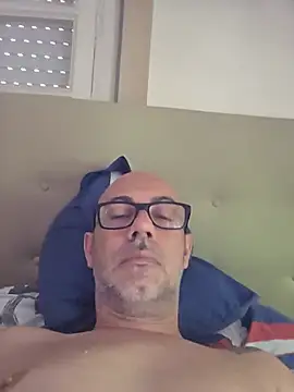 Snapshot of pareja47 chatting on June 2026 10:06:02 AM pareja47 online show from June 2026 10:06:02 AM