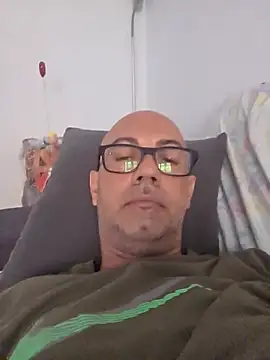 Snapshot of pareja47 chatting on July 2026 02:32:01 PM pareja47 online show from July 2026 02:32:01 PM