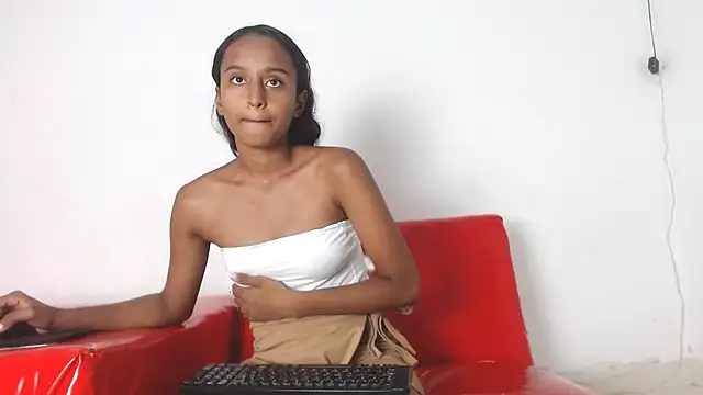 Snapshot of valeryskinnyvagi chatting on April 2026 12:08:01 AM valeryskinnyvagi online show from April 2026 12:08:01 AM