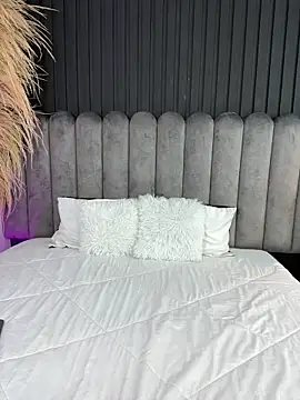 Nanda vixen  online show from March 2026 08:53:01 AM