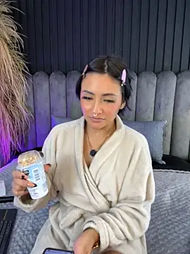 Nanda vixen  online show from April 2026 09:08:01 AM