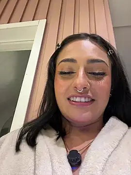 Nanda vixen  online show from May 2026 12:07:01 AM