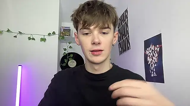 YourMilkyGuy online show from April 2026 05:17:01 PM