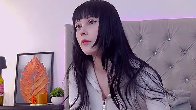 AmeliaSoft online show from April 2026 04:55:01 PM