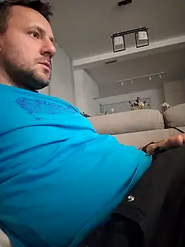 defaktor online show from April 2026 09:23:01 PM