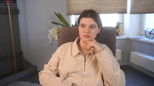 BelleHayton online show from February 2026 11:27:02 AM