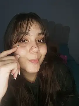 Snapshot of its_lauu_ chatting on May 2026 05:35:01 AM its lauu online show from May 2026 05:35:01 AM
