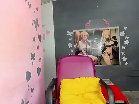 Luna white1 online show from April 2026 07:43:01 PM