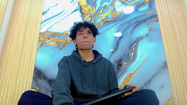 DaviidBuckx  online show from February 2026 02:00:01 AM