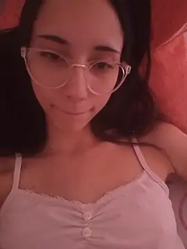 isaaabelaaa online show from February 2026 04:33:01 PM