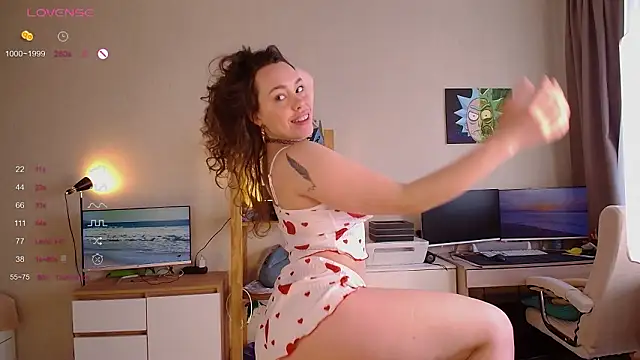 Monroe Linger online show from March 2026 06:52:01 AM