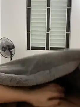 huyenzz online show from February 2026 02:57:01 PM