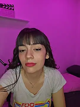 Snapshot of VelvetSolez chatting on July 2026 05:00:01 AM VelvetSolez online show from July 2026 05:00:01 AM