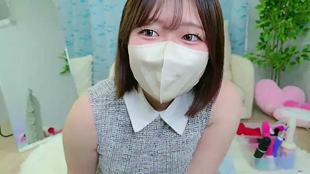 Snapshot of Saki_chanF chatting on May 2026 05:27:02 AM Saki chanF online show from May 2026 05:27:02 AM