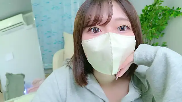 Snapshot of Saki_chanF chatting on June 2026 07:39:01 AM Saki chanF online show from June 2026 07:39:01 AM
