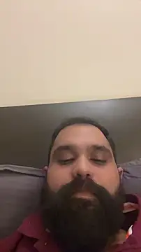 beerboy2222 online show from April 2026 07:31:02 PM