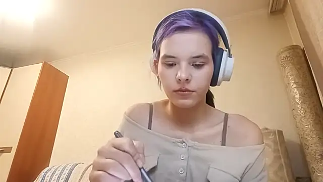 Snapshot of CallerKoran chatting on February 2026 04:32:01 PM CallerKoran online show from February 2026 04:32:01 PM