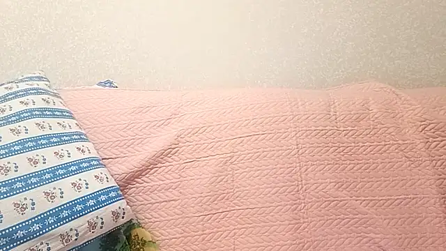 Snapshot of CallerKoran chatting on February 2026 08:15:02 AM CallerKoran online show from February 2026 08:15:02 AM