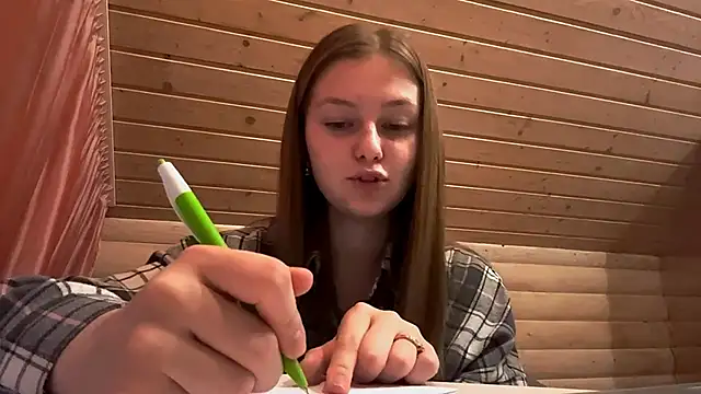 TessSamul online show from April 2026 08:14:01 PM