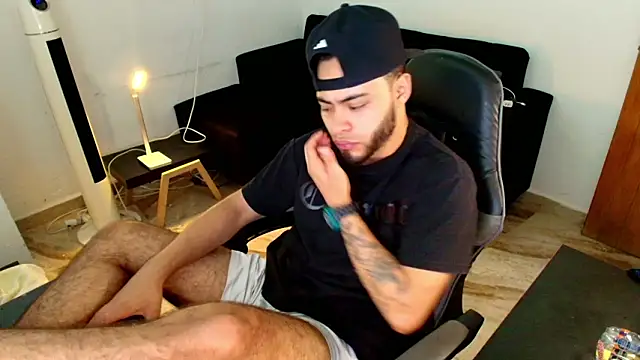 Xanderstone00 online show from March 2026 04:17:02 AM