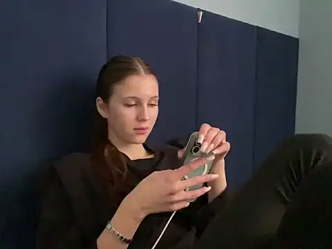 LinaWills online show from March 2026 12:56:01 PM