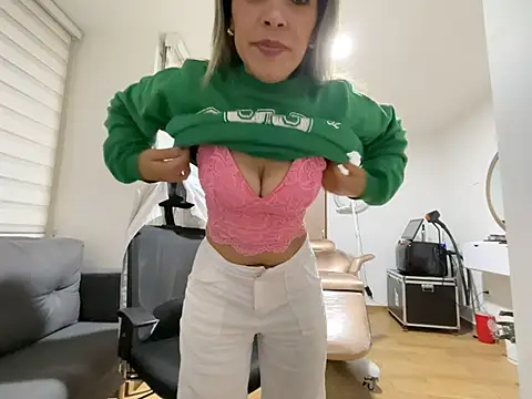 Encantadora Eva online show from February 2026 01:24:02 AM