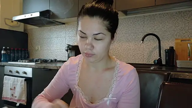 Sofimoon26 online show from February 2026 10:25:01 AM