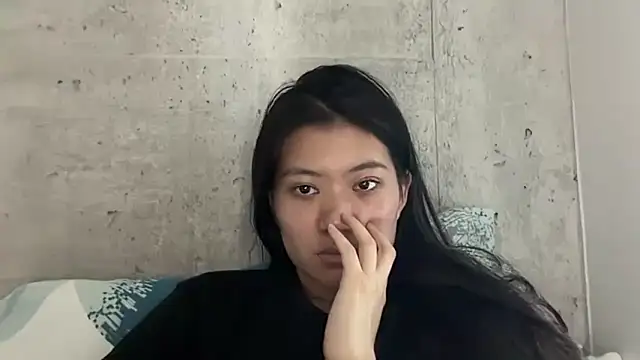 Joycelovely online show from May 2026 05:52:02 PM