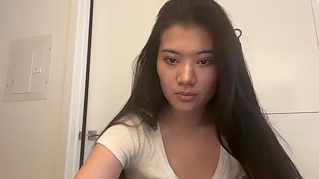 Joycelovely online show from May 2026 08:46:01 PM