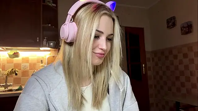 Evva mayy online show from February 2026 04:49:02 PM