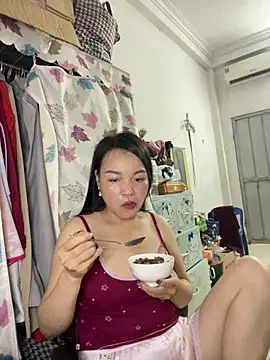 Strawberry-wet online show from April 2026 01:43:01 AM