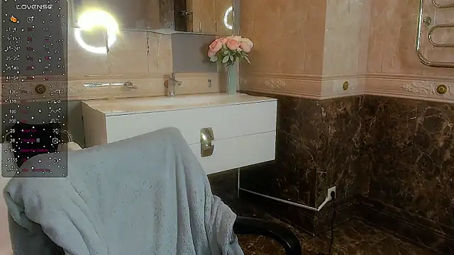 EmilyTrase online show from April 2026 01:17:01 AM