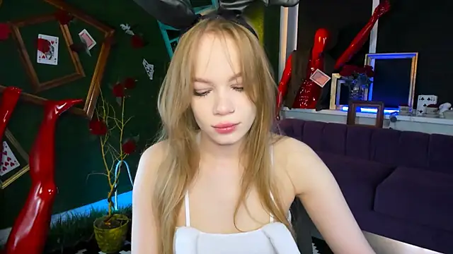 AmyNox online show from April 2026 09:10:02 AM