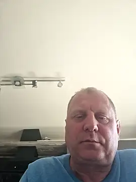 Snapshot of Demik71 chatting on March 2026 11:28:02 AM Demik71 online show from March 2026 11:28:02 AM