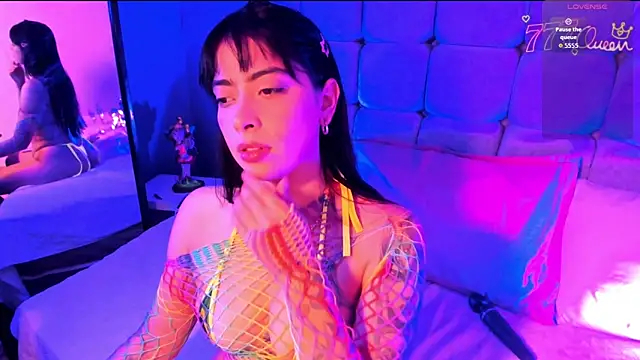 Blue Aura  online show from May 2026 10:29:02 PM