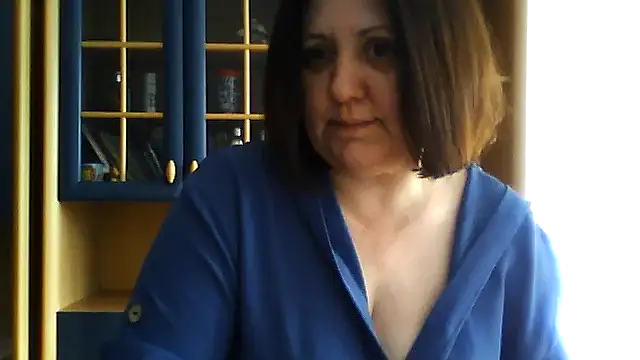 LockyCharm111 online show from March 2026 01:06:02 PM