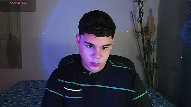 eithan jonnes online show from February 2026 08:09:01 PM