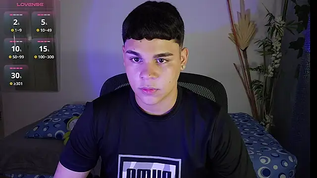 eithan jonnes online show from April 2026 07:08:01 PM