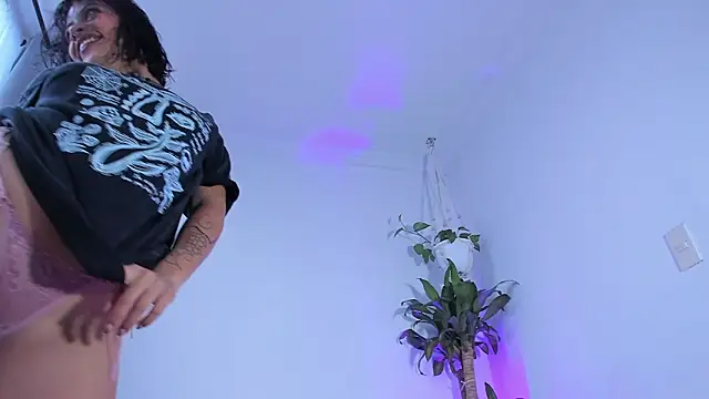 sara-jules online show from March 2026 11:28:02 AM