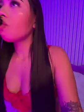Snapshot of valerie20_ chatting on June 2026 04:21:02 AM valerie20 online show from June 2026 04:21:02 AM