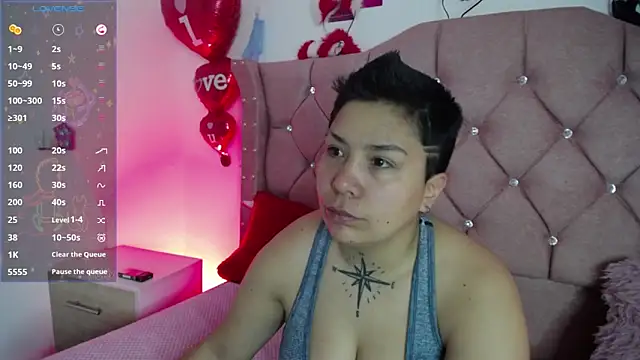 Snapshot of nat_evans8 chatting on June 2026 02:03:01 AM nat evans8 online show from June 2026 02:03:01 AM