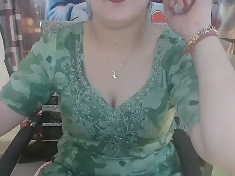 Snapshot of _chitranshi chatting on May 2026 05:45:01 AM chitranshi online show from May 2026 05:45:01 AM
