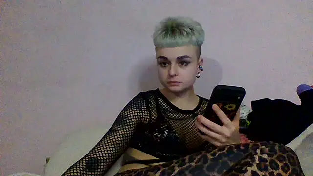 AlisaDear257 online show from April 2026 07:56:01 PM