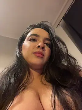 Snapshot of Mayaslow chatting on June 2026 09:16:02 PM Mayaslow online show from June 2026 09:16:02 PM