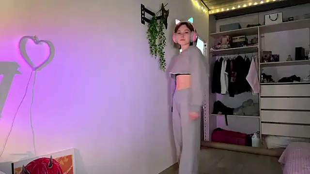 SlunkRear online show from March 2026 11:24:01 PM