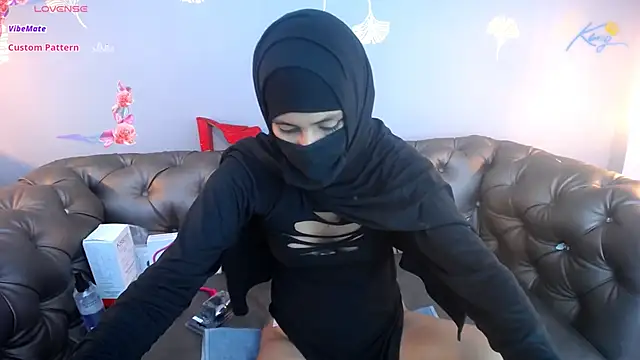 zahra zaid online show from April 2026 07:18:01 PM