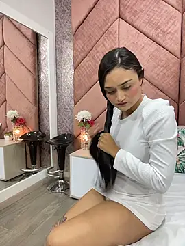 Sunny Linn online show from April 2026 11:46:02 AM