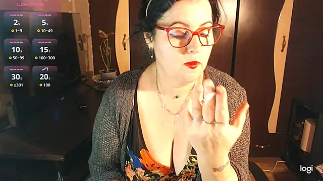 exiMIlf online show from February 2026 05:18:02 PM