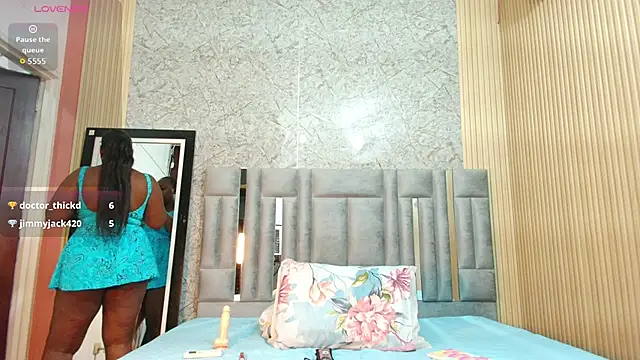 misspaula online show from March 2026 02:39:02 AM