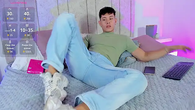 Daniel Evans1 online show from February 2026 11:27:02 PM